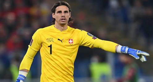 "حان الوقت لأقول وداعًا".. يان سومر يعلن اعتزال اللعب الدولي مع سويسرا